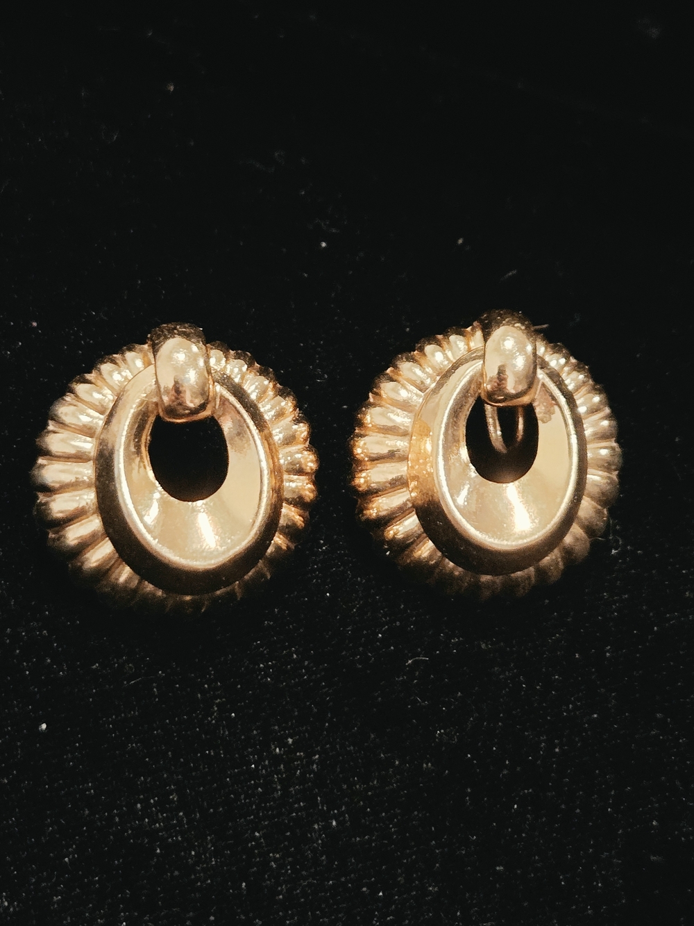 Vintage Coro Heavy Gold Plated Screwback Earrings Excellent Condition